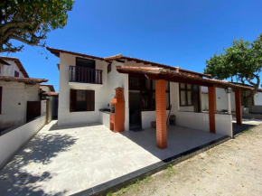 Casa na Praia - 3 Qts - Ótima localização e Conforto.